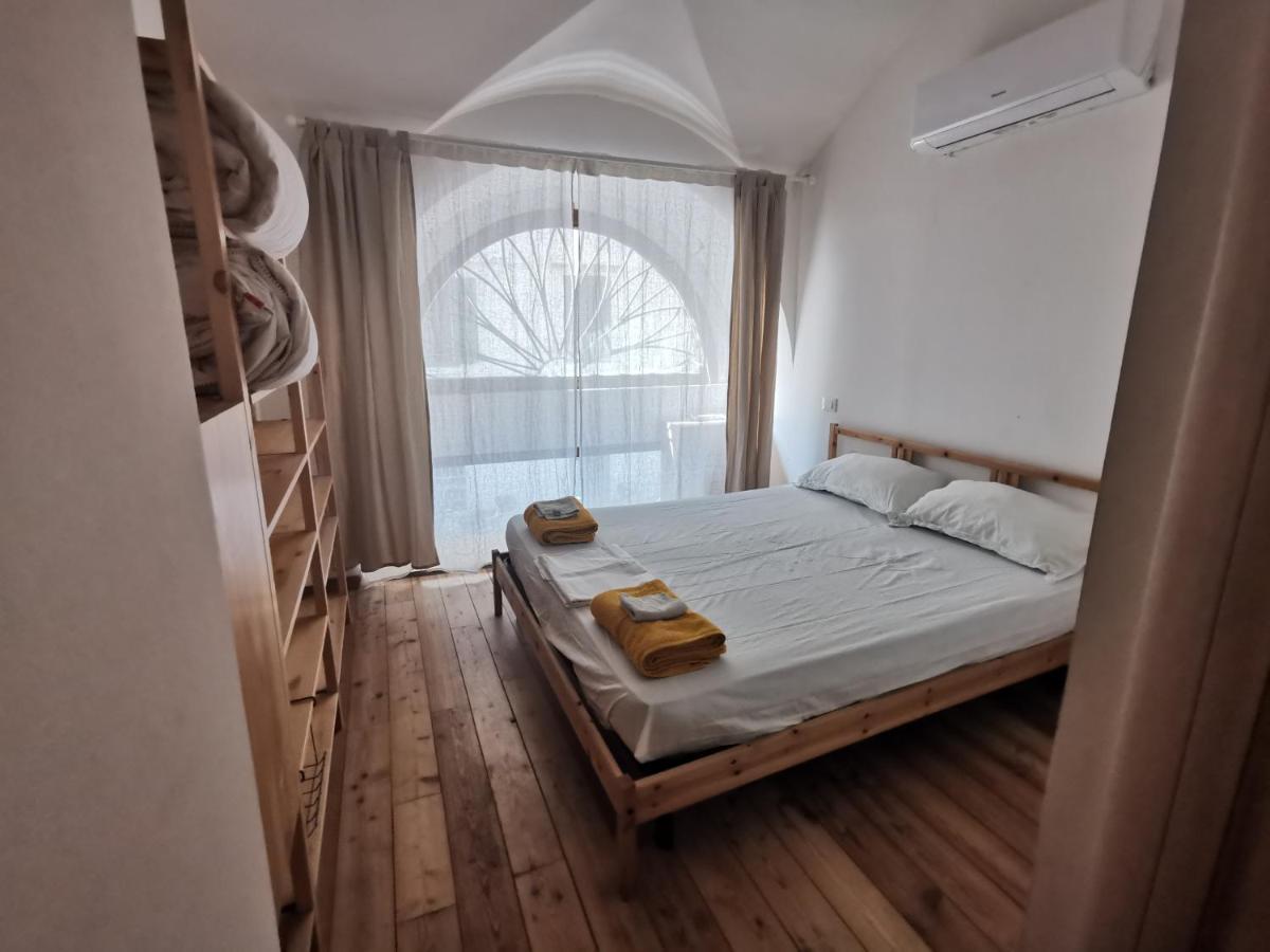 Da Lella City Centre Apartment Trieste Bagian luar foto